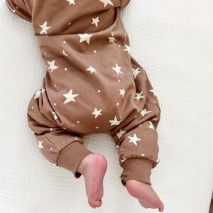 Gunamuna Fleece Jumpsuit in Wonky Stars